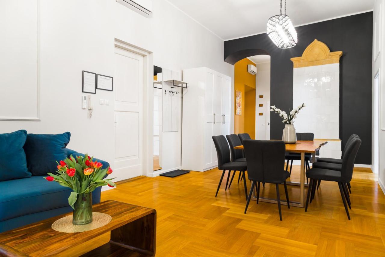 Glamorous In Heart Of Old Town Apartamento *